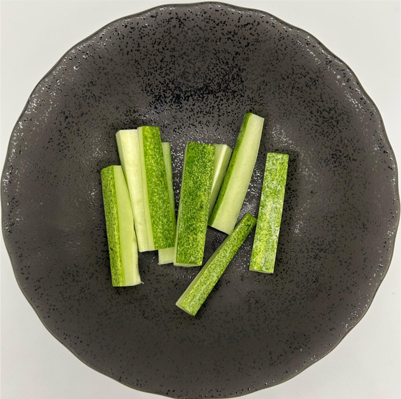 Cucumber Local - Sticks 1cm x 5cm - 1 kg/tub (Kito)