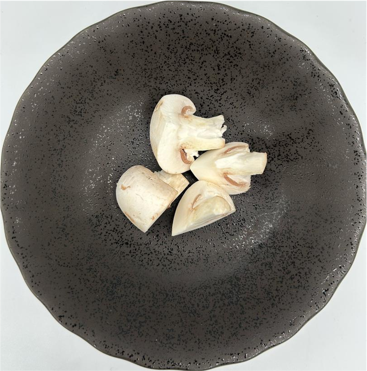 Mushroom Button White - Quarter - 2 kg/Pkt (Kito)