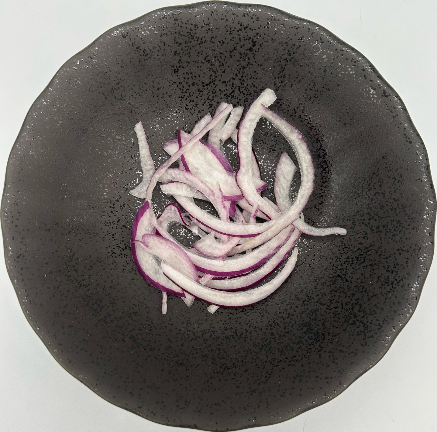 Onion Purple Spanish - Sliced 0.3cm (HM) (2 kg/pkt) (Kito)