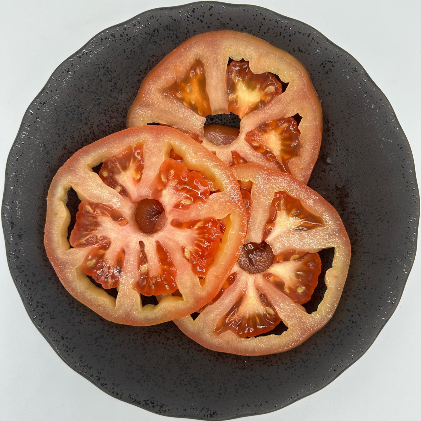 Tomato Beef - Decored & Sliced 0.5cm - 2 kg/Tub (Kito)