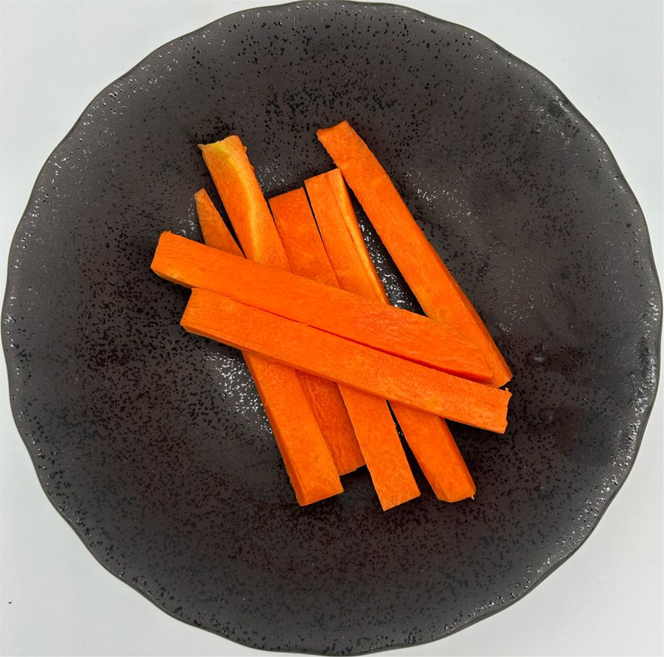 Carrots - Sticks 1cm x 9cm - 2 kg/pkt (Kito)
