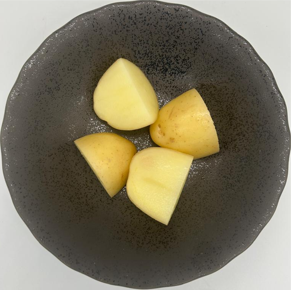 Potato Chat Skin On - Quartered (Kito)